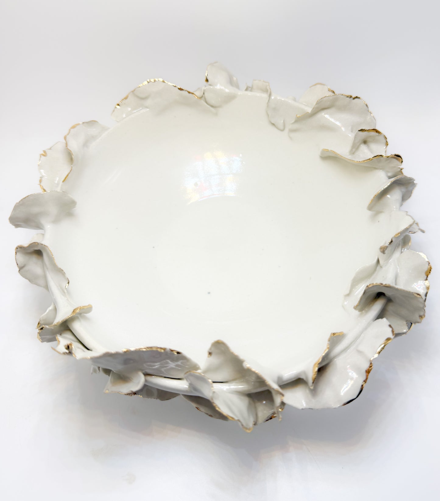 Shallow gold rimmmed ruffle bowl