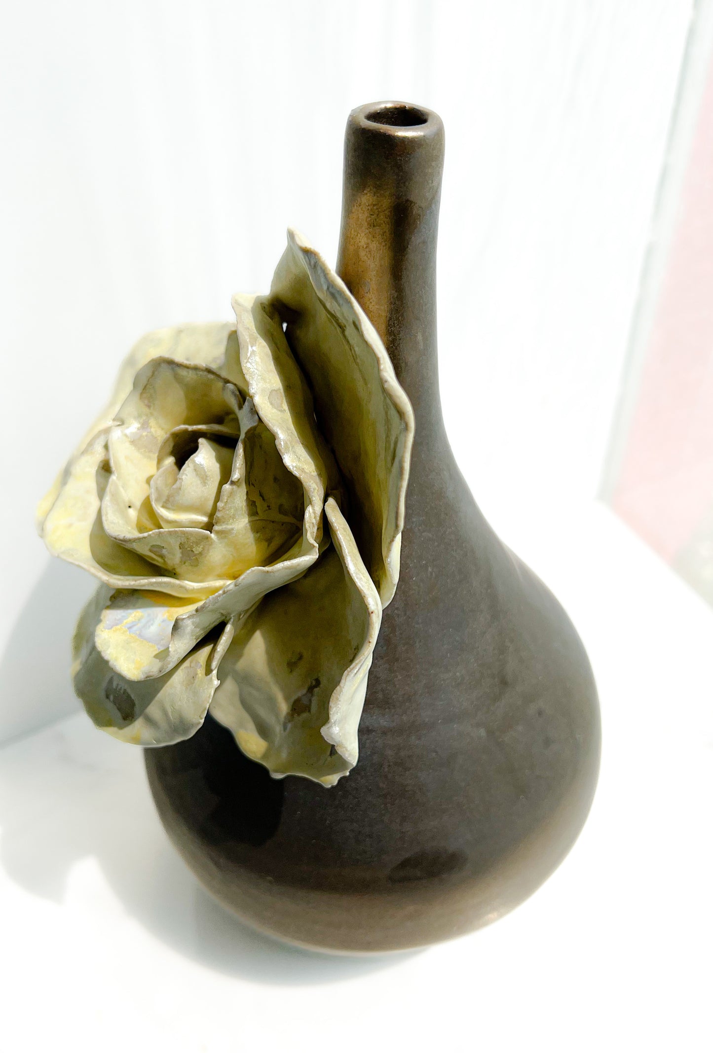 Yellow rose vase