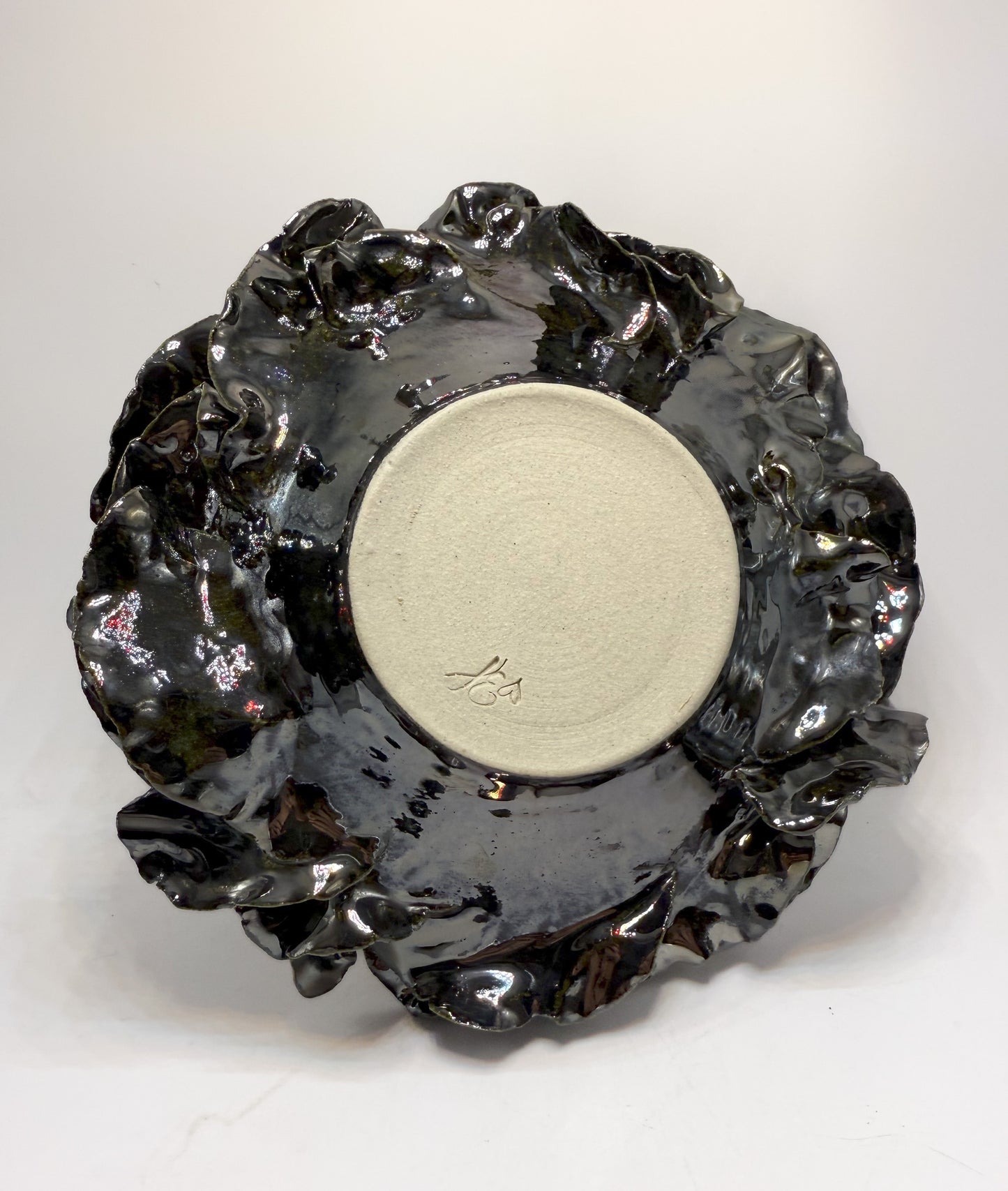 Layered metallic metallic bowl